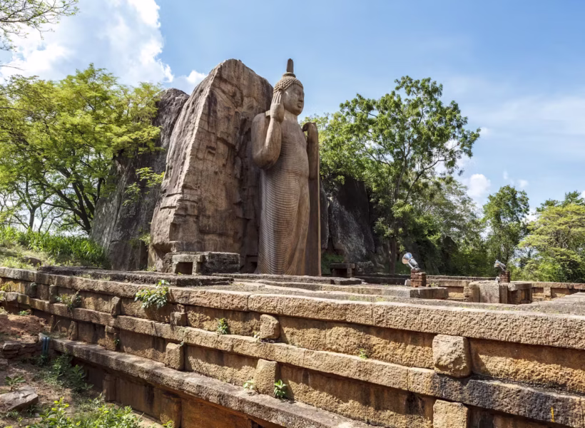 Explore_ancient_ruins_and_archaeological_sites_1