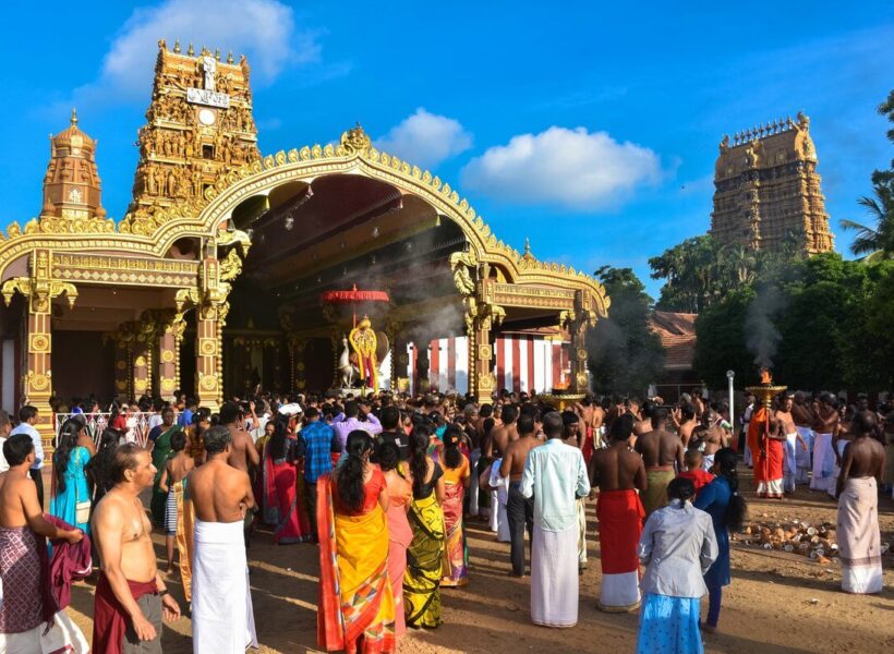 Nallur-Kanda-Swamy-Hindu-shrine-Tamil-culture-in-Jaffna-Sri-Lanka