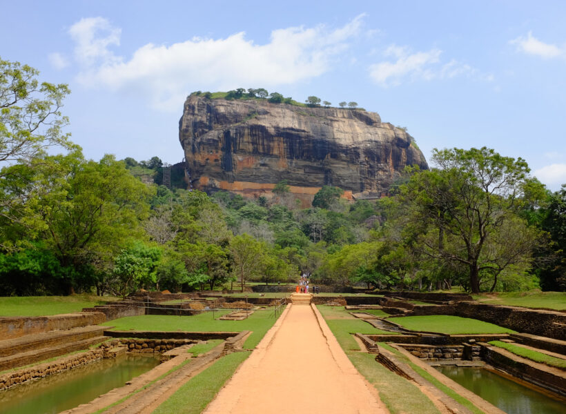 Sigiriya_(141688197)