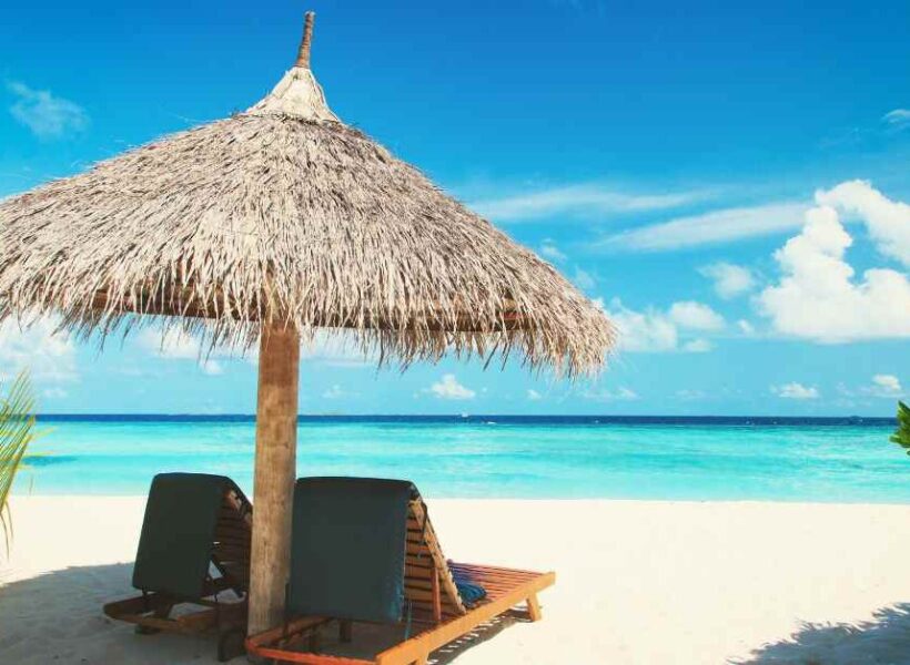 Nilaveli Beach - Attractions in Trincomalee, Sri Lanka